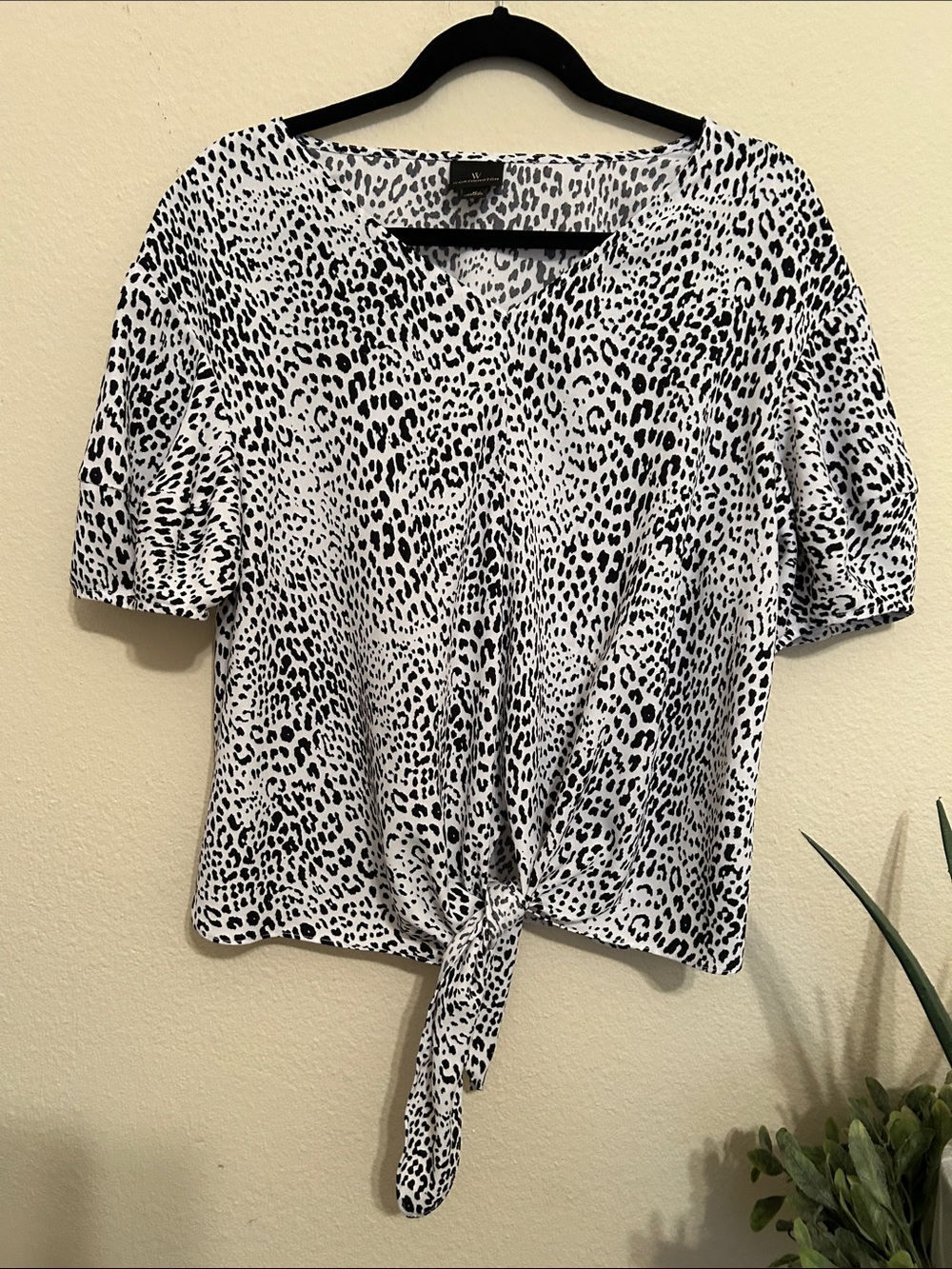 Worthington Black and White Leopard Tie-Front Short Sleeve Top